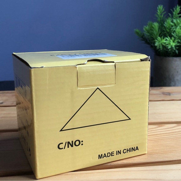 ⚡️ USB Powered LED Laser Party Light with remote control - Picture 3 of 17